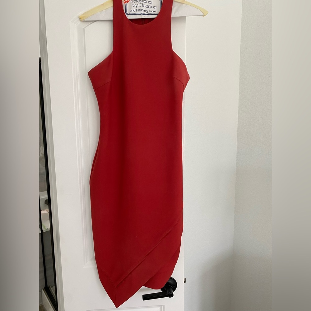 Elizabeth and James red dress